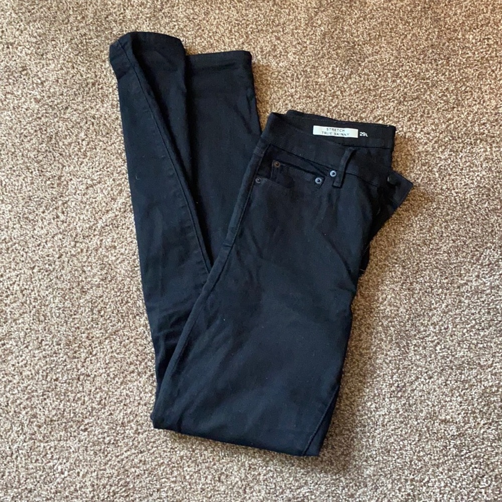Black skinny jeans